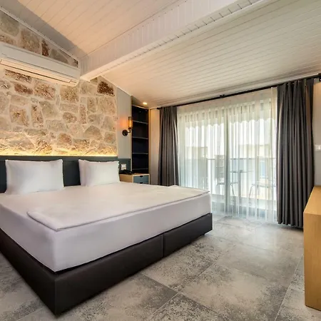 Hotel Isola 12 Kaş
